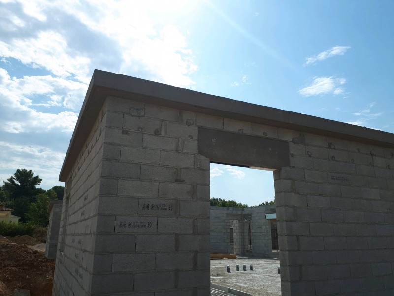 coffrage corniche casquette débord béton Var 83