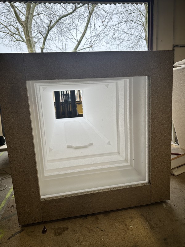 coffrage poteau carré avec plastron sur mesure à Laurisdans le Luberon 84