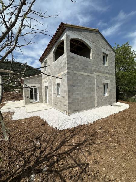 Cintres, voutes, arches en polystyrène sur-mesure dans le Var à Toulon