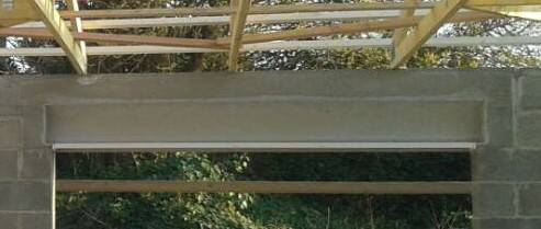 Coffre pour volet roulant décoffré 13400