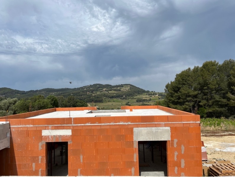 coffres pour volets roulants invisibles à Cuges les Pins 13780