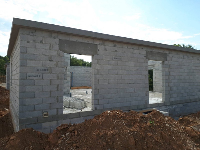 coffrages volets roulants invisibles à Eygalières dans les Alpilles