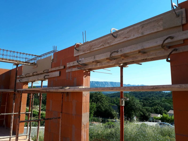 coffres demi-linteaux dans les Bouches du Rhône