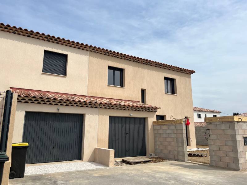 coffrages demi-linteaux intégrés à la maçonnerie à Béziers dans l'Hérault