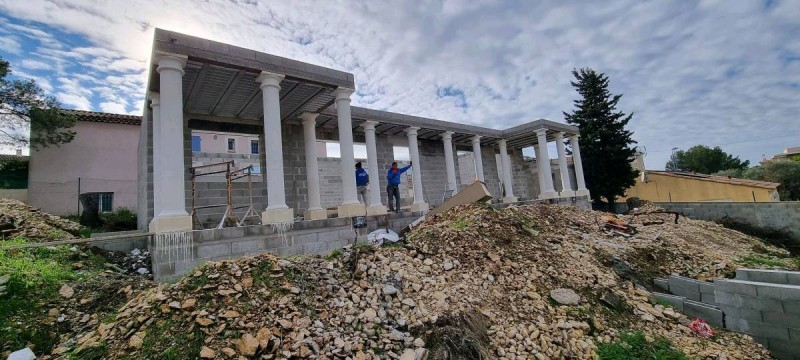 Coffrage de colonnes en béton à Fréjus dans le Var 83600