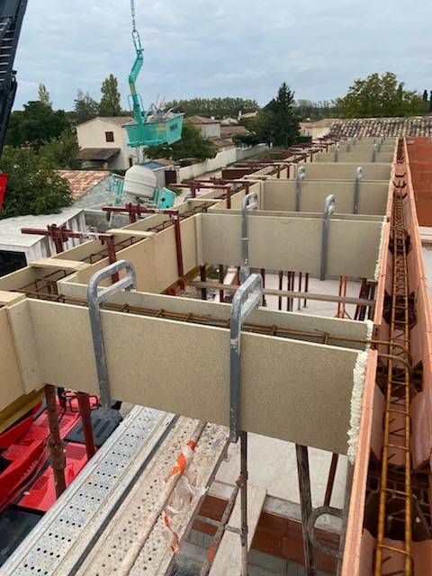 coffrages en bois pour le bâtiment dans les Bouches du Rhône