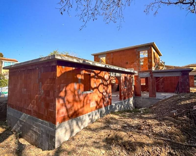 coffres demi-linteaux pour volets roulants à Robion dans le luberon 