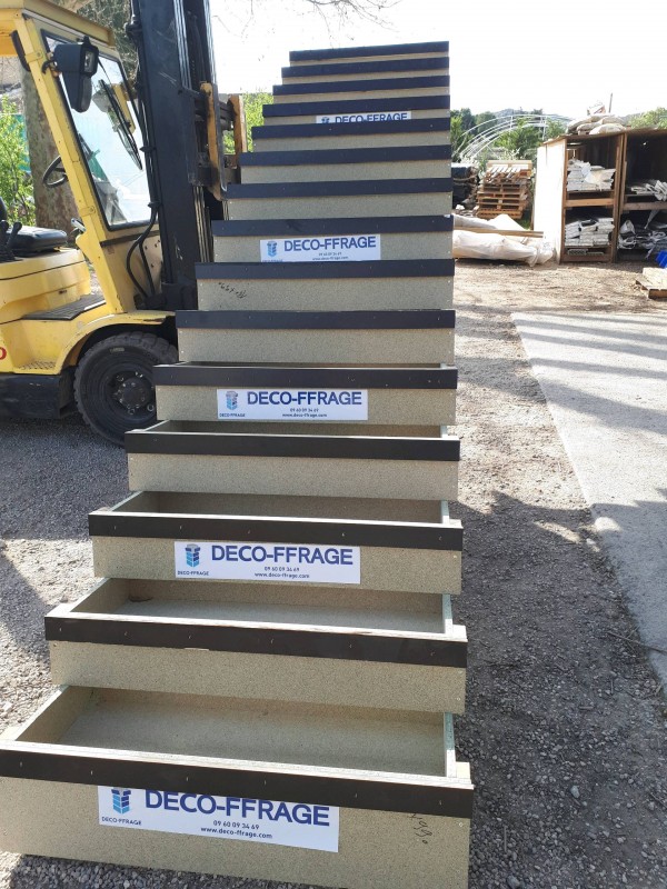 coffrer un escalier dans les Bouches du Rhône 13680