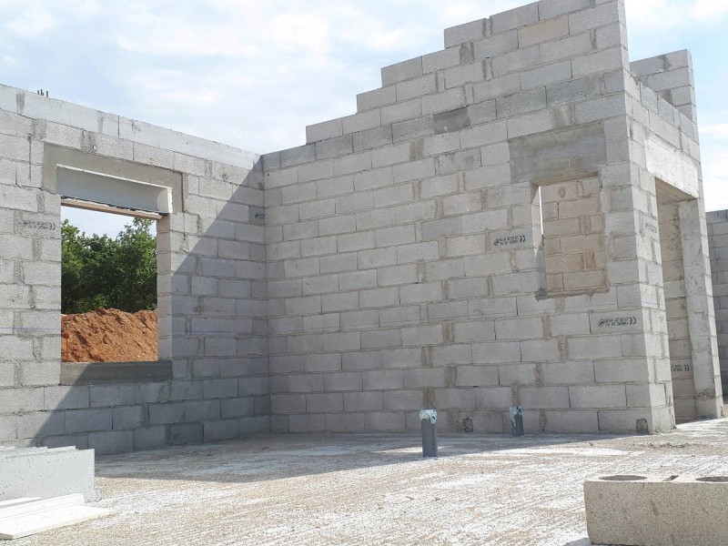 coffrer coffres demi-linteaux invisibles à Eygalières dans les Bouches du Rhône