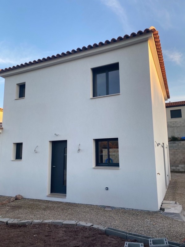 coffres demi-linteaux à Vacqueyras dans le Vaucluse 84