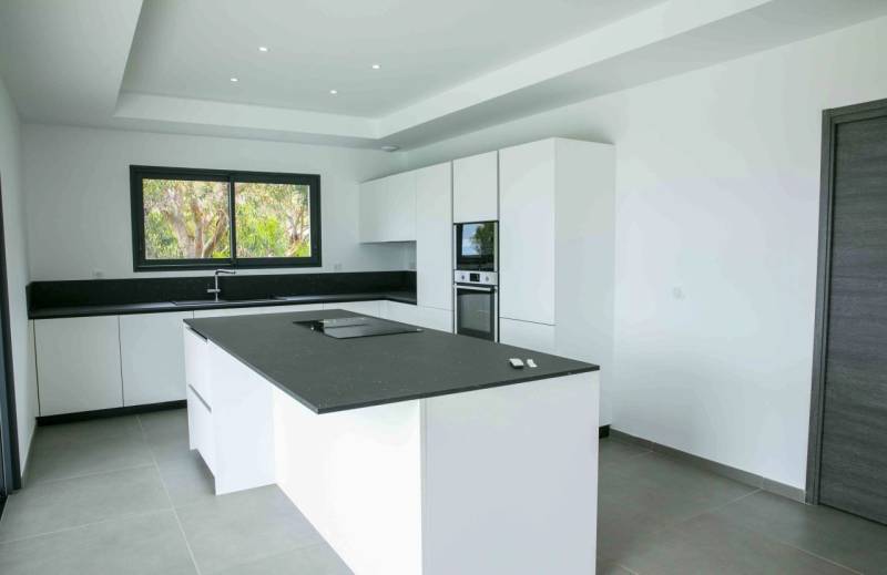 fabricant de coffres de volets roulants sérieux et réactif dans le Var 83