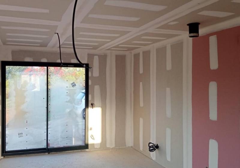 bénéficiez des atouts des coffres demi-linteaux Deco-ffrage à Antibes dans les Alpes Maritimes