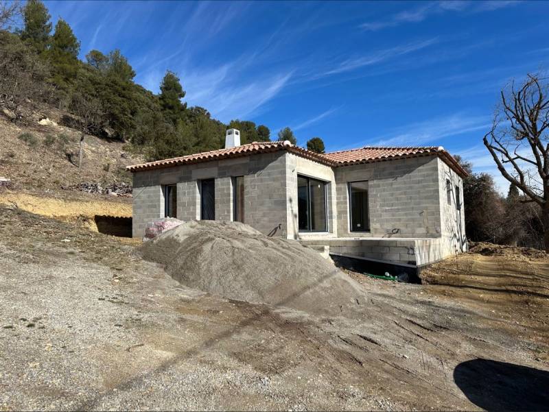 coffre demi linteau sur mesure dans le 04